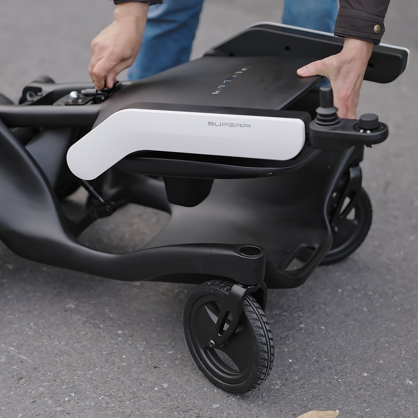 Full Carbon Fiber Smart Electric Wheelchair & Senior Mobility Scooter, 4-Wheel Travel Scooter with 20AH Lithium Battery, 30 Miles Driving Range, Tool-Free Setup, Lightweight Foldable for Easy Storage In Car Trunk